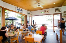 lunch-coolangatta-02.jpg